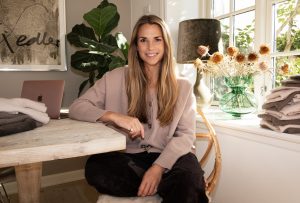 Laura Lawaetz – quitting the 9-to-5 to be her own boss - TO THE MOON, HONEY