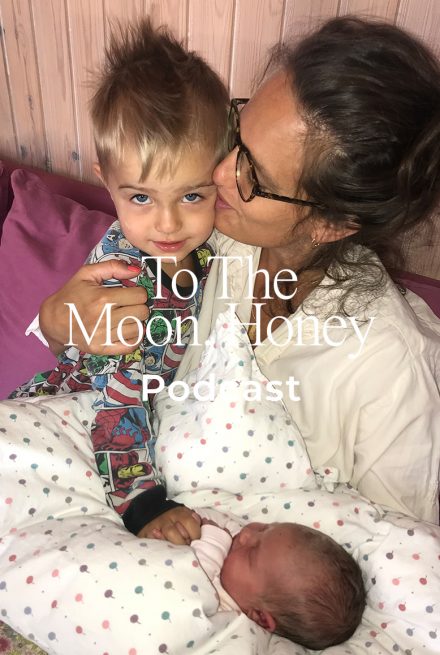 To_the_moon_honey_podcast_Efterfødselssamtalen_hannah_løffler_Bea_fagerholt_