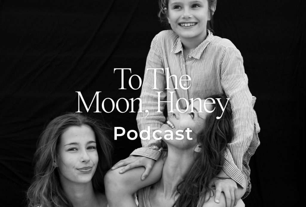 To_the_moon_podcast_bonusmor_Kollage_mette_skjæbæk_josephine_poupinel_
