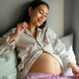 To_the_moon_honey_Featured_clara_medina_baby_bump_gravid_stil_Sissel_abel