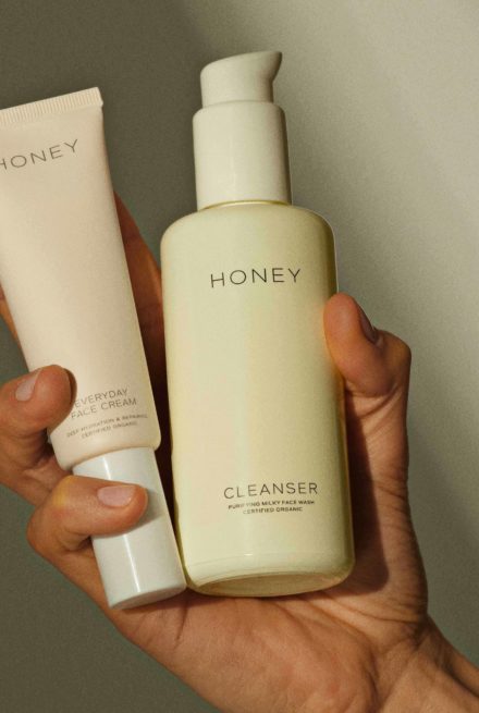 To_the_moon_honey_skincare_everyday_face_cream_Cleanser_Honey_web_