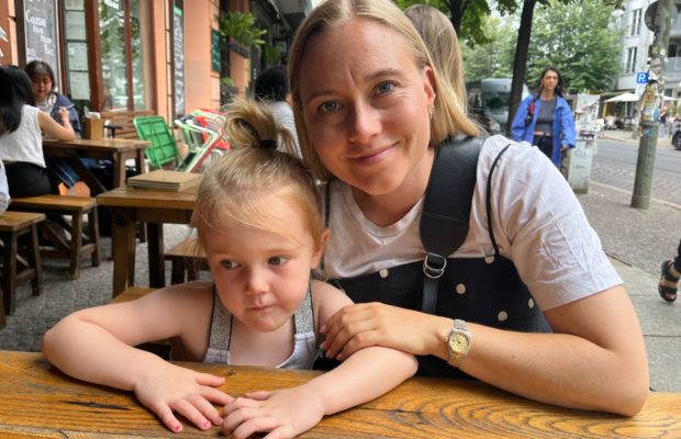 Sharing is caring, gravid udenfor livmoderen, Julie Beck Thornberg