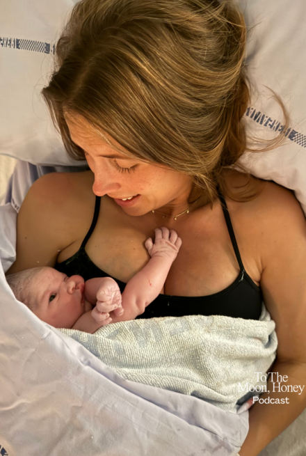 Kvinde med nyfødt baby